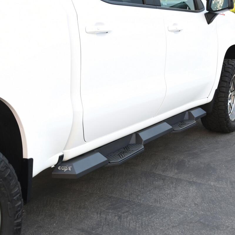 Westin 2019 Chevrolet Silverado/Sierra 1500 Crew Cab Xtreme Nerf Step Bars - Textured Black