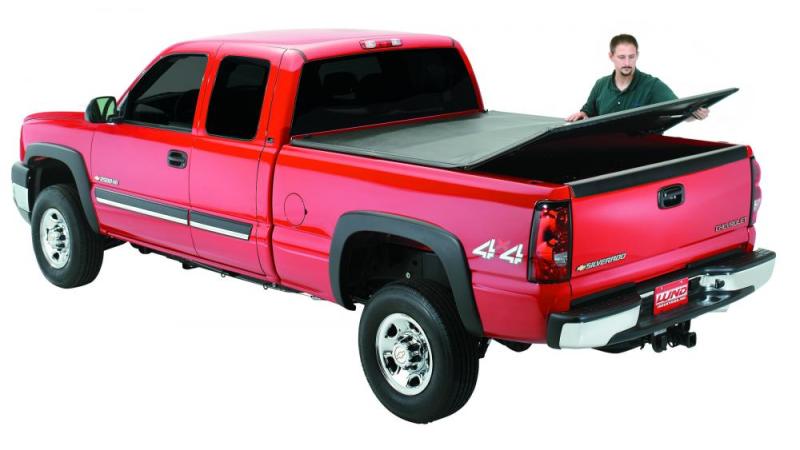 Lund 02-17 Dodge Ram 1500 (8ft. BedExcl. Beds w/Rambox) Genesis Tri-Fold Tonneau Cover - Black